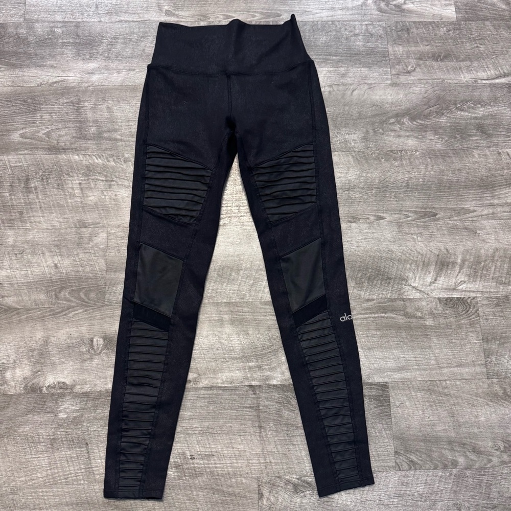Alo Yoga High Waisted Black Full Length Moto Leggings Womens Sz. S